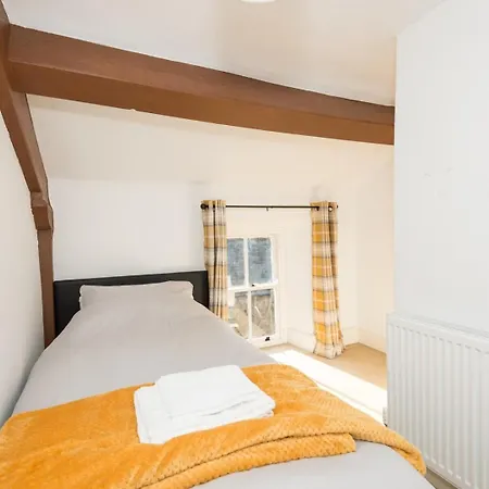 Holiday home Charming 3bd In Town Centre